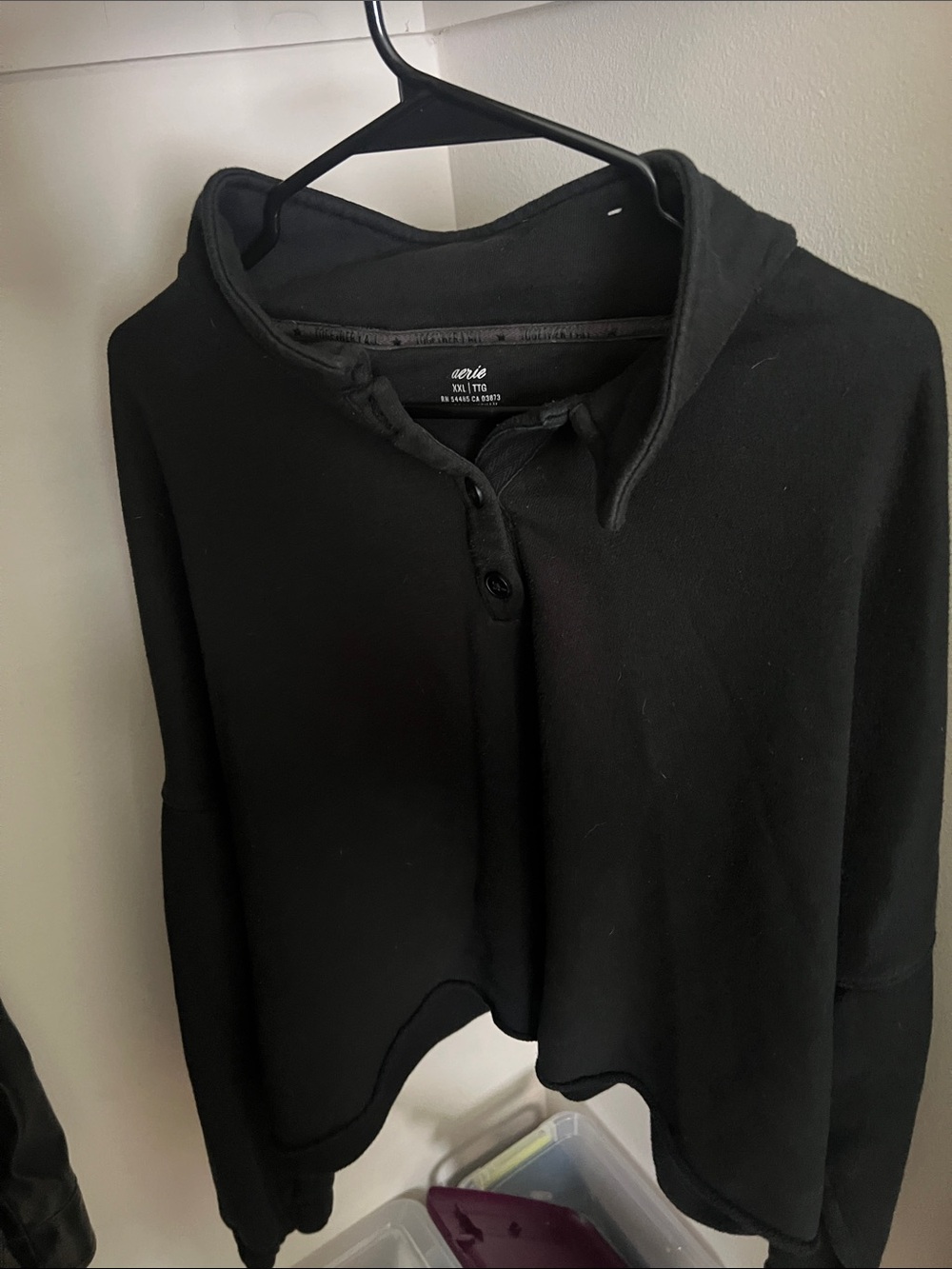 aerie Black Button-Neck Cropped Pullover Sweatshirt